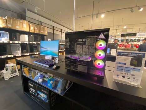 ゲーミングパソコンも人気