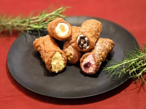 イタリアシチリア島郷土菓子【カンノーリ】
