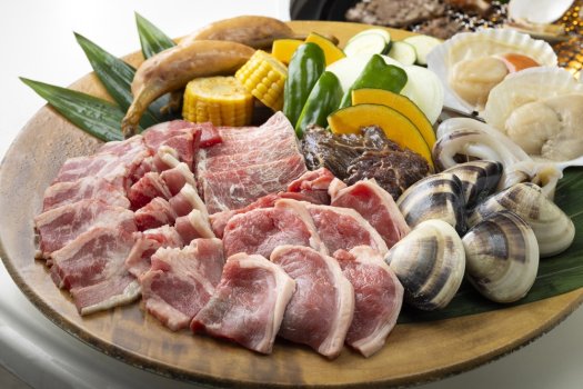 バーベキューの肉・魚介類・野菜イメージ