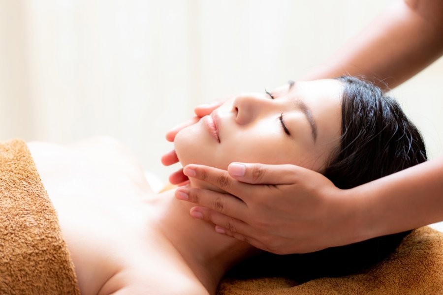 小顔リンパケア