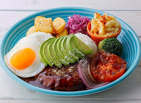 【【アボカドハンバーグロコモコ】 ジューシーなハンバーグにオリジナ ルソースとアボカドが相性抜群♪