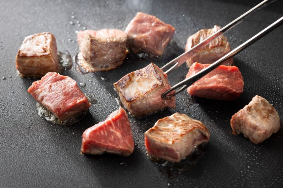 LIVEキッチン【ランチ限定】ビーフサイコロステーキ