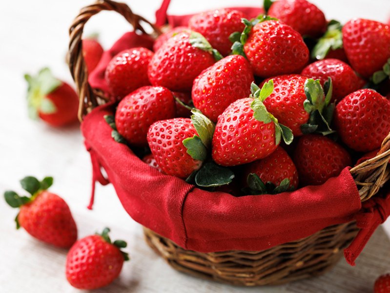 いちごは山盛り＆食べ放題